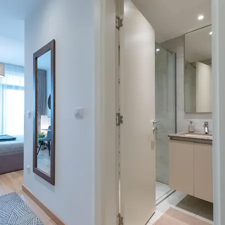 Lovely - Waterfront - Free Parking Apartament Belgrad