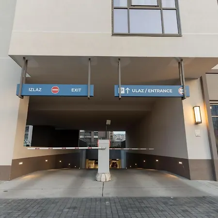 Apartament Lovely - Waterfront - Free Parking *